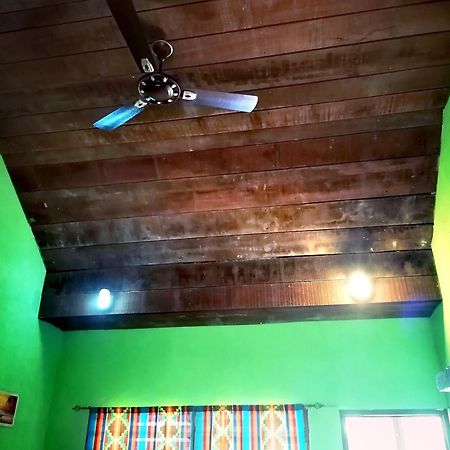 Scorpion Hill Lodge Busua Room photo