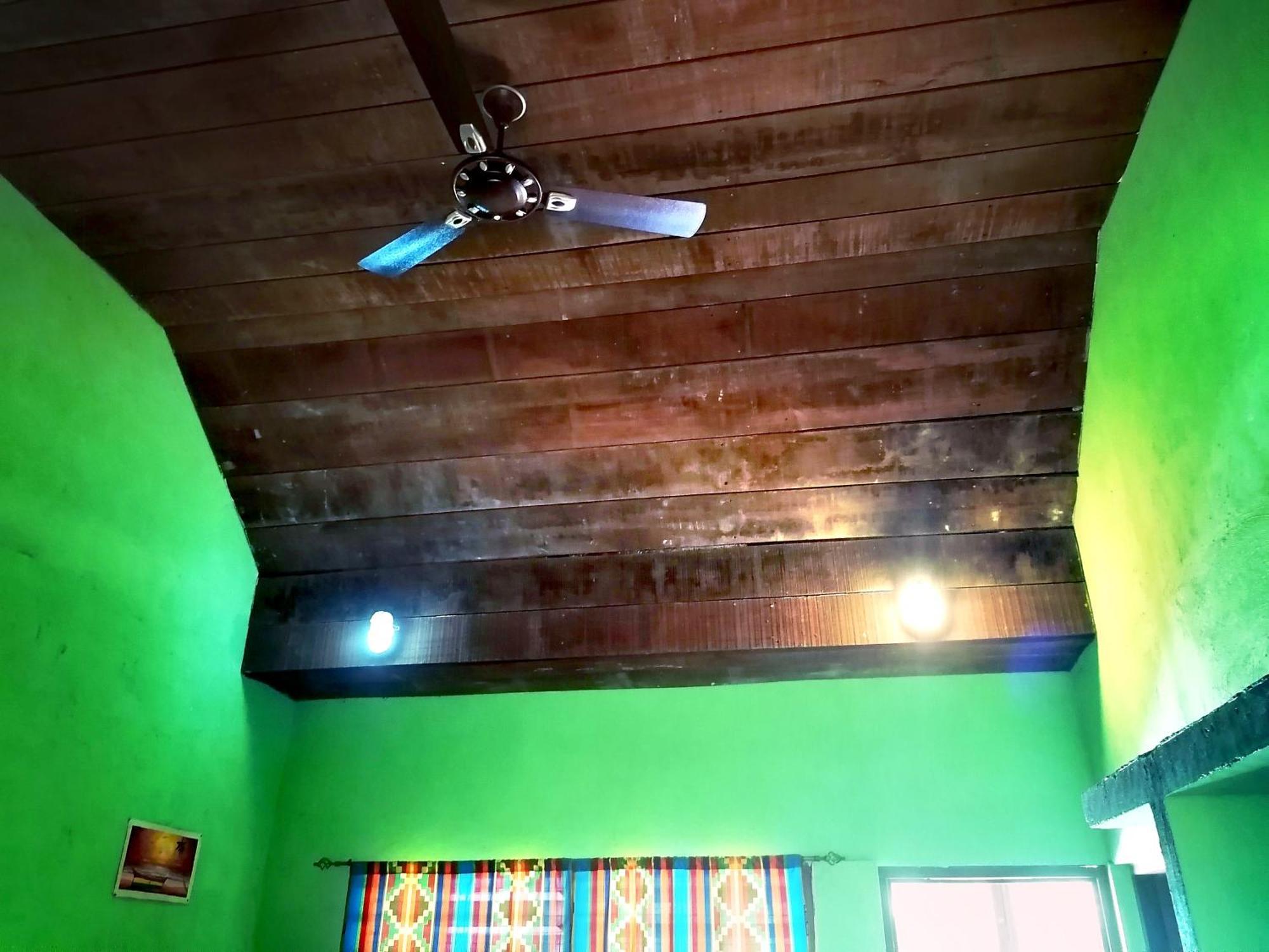 Scorpion Hill Lodge Busua Room photo